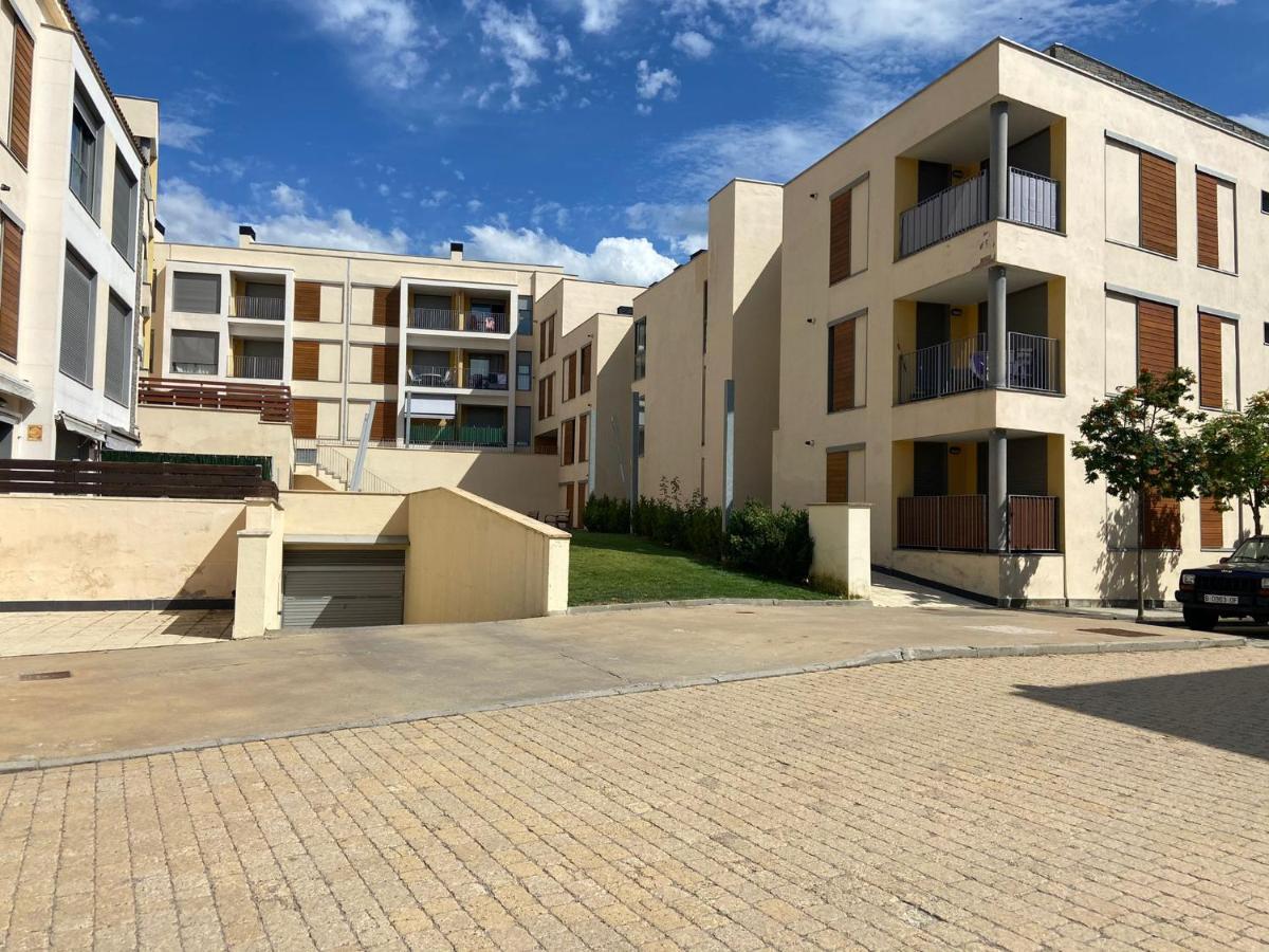 Apartamento Pirineos, Urb Las Margas Golf Sabinanigo Exterior photo
